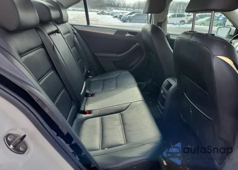 2013 Volkswagen Jetta Se z USA, uszkodzony, nr VIN 3VWDP7AJ4DM430188